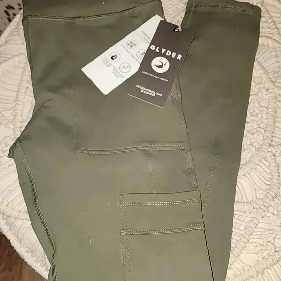 Glyder Cargo Legging Moss NWT - Picture 2 of 4